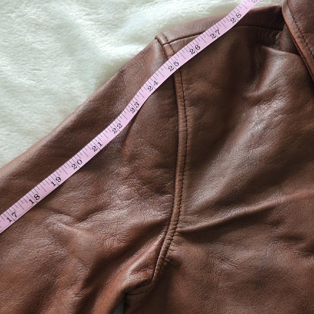 Men's Classic Brown Leather Jacket - Picture 8 of 16